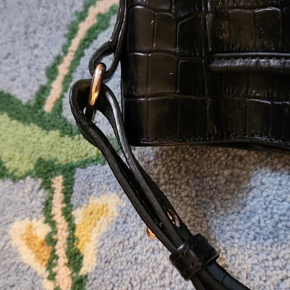 Sezane Farrow Croc Embossed Farrow Bucket Back - Picture 5 of 12